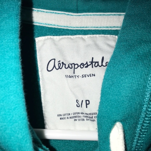 Too small - Picture 3 of 4